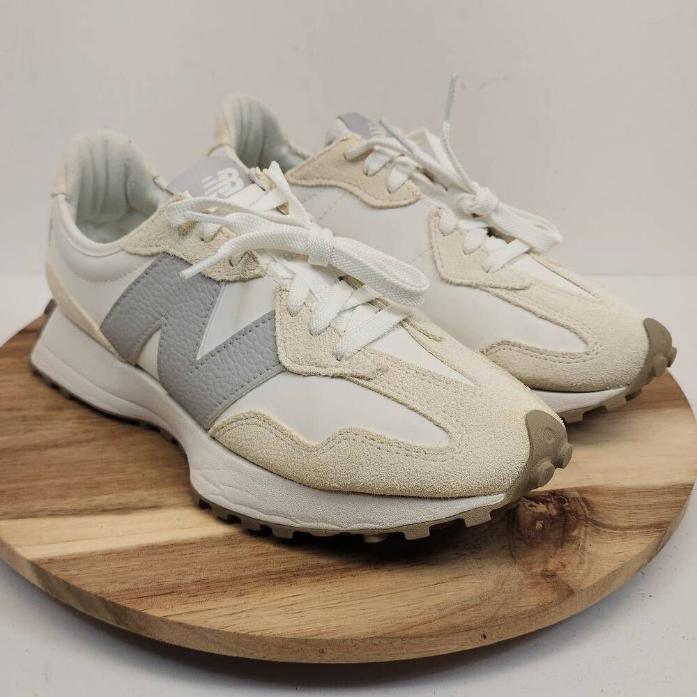 New Balance 327 Women's Sneakers Size 9 White Gray - Picture 3 of 10